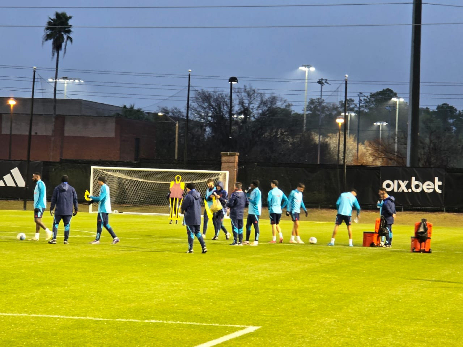 Treino do Flamengo nos Estados Unidos - Gustavo Henrique Dando Choque