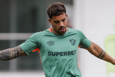 Emprestado pelo Fluminense, Terans sofre grave lesão e deve ficar longo período sem atuar