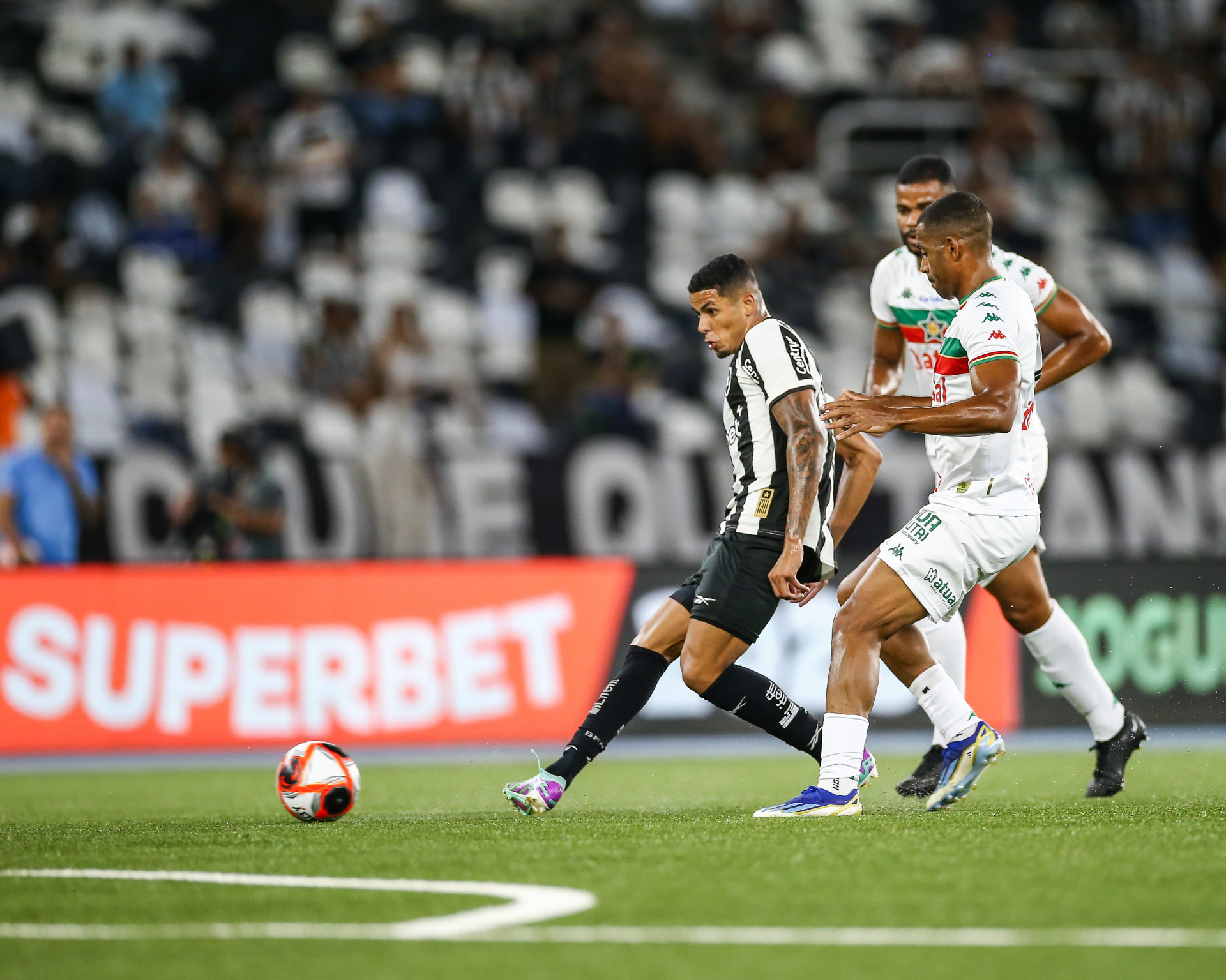 Botafogo e Portuguesa-RJ mediram forças no Nilton Santos - Arthur Barreto/Botafogo