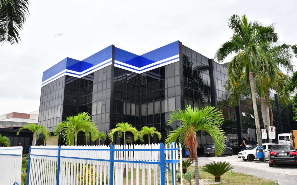 A Prefeitura será reaberta nesta quinta-feira já com as cores modificadas