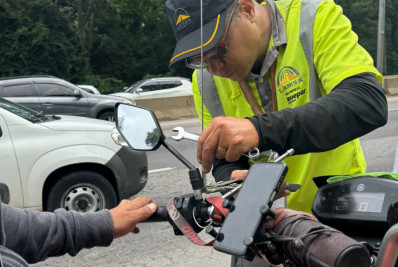 Ação dedicada a motociclistas na Linha Amarela terá distribuição de antenas antilinhas