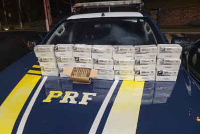 PRF apreende mais de mil munições de fuzil em Petrópolis