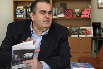 Ativista pela liberdade de expressão é libertado na Venezuela após ser preso sem justificativa