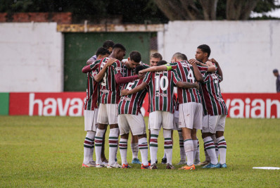 Fluminense perde para o São Paulo nos pênaltis e cai na Copinha 2025