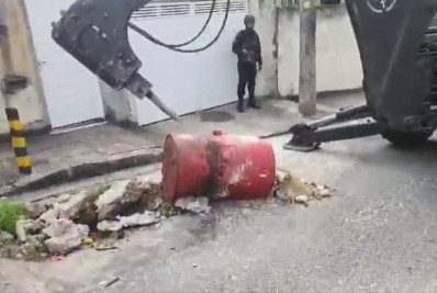 PM faz operação no Dendê para coibir avanço territorial de facção e desobstruir vias