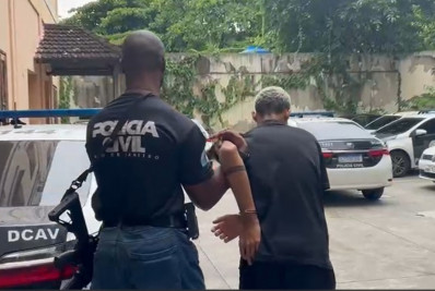 Homem é preso por produzir e vender, por rifas, conteúdo pornográfico da namorada de 14 anos