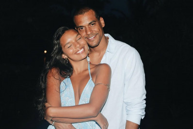 Mell Muzzillo e Marcello Melo Jr. esbanjam romantismo em Trancoso