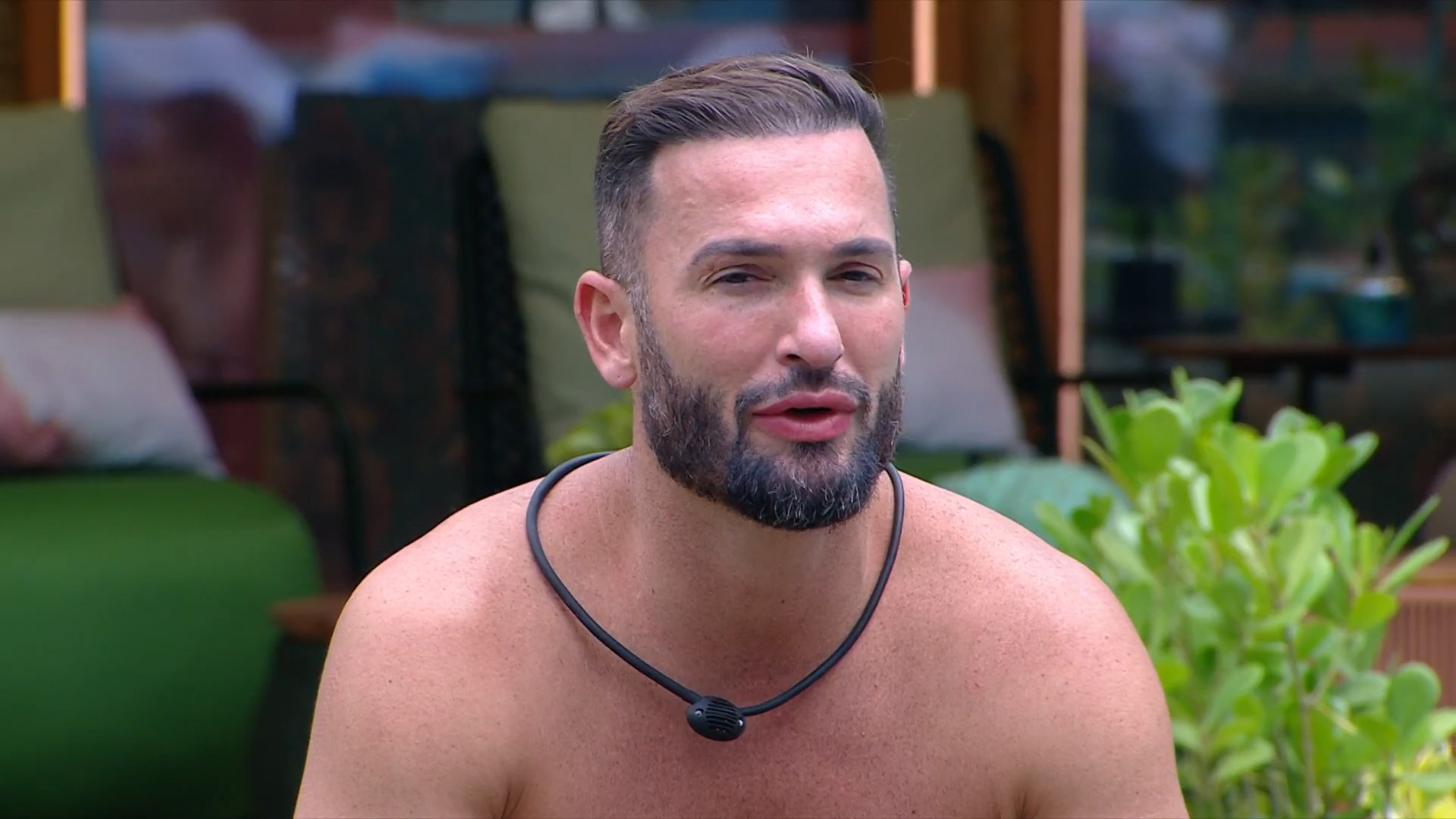 Diego Hypolito diz que tem corpo debilitado depois de passar por 11 cirurgias - Reprodução / TV Globo