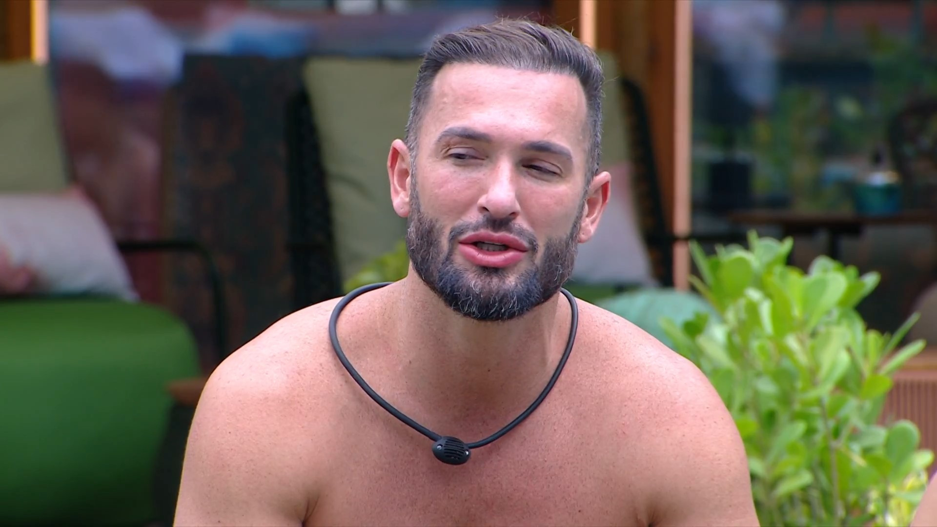 Diego Hypolito diz que tem corpo debilitado depois de passar por 11 cirurgias - Reprodução / TV Globo