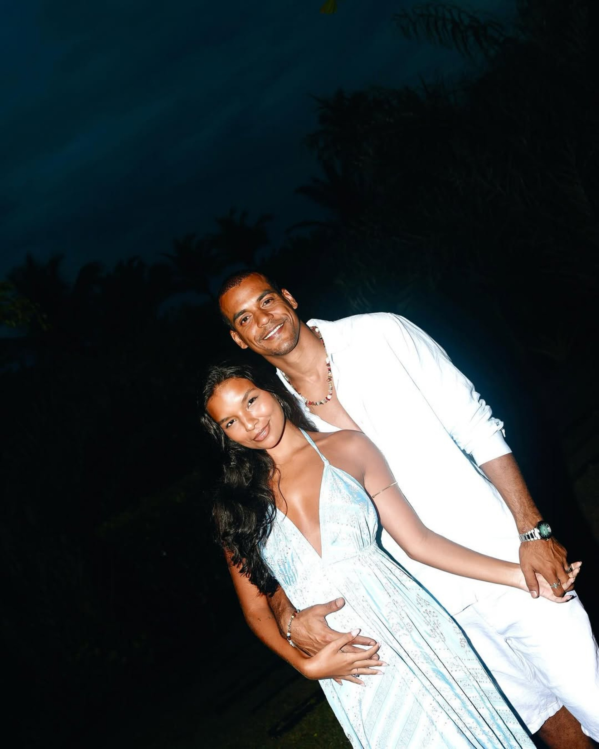 Mell Muzzillo e Marcello Melo Jr esbanjam romantismo em Trancoso
- Reprodução / Instagram