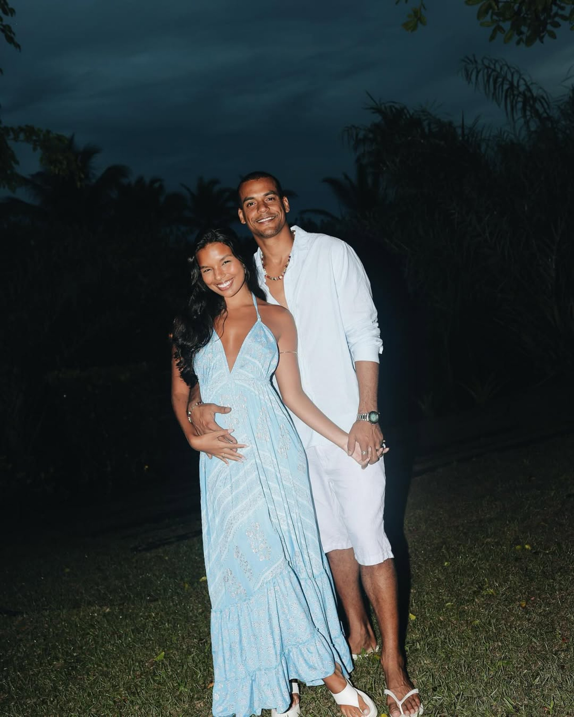 Mell Muzzillo e Marcello Melo Jr esbanjam romantismo em Trancoso
- Reprodução / Instagram