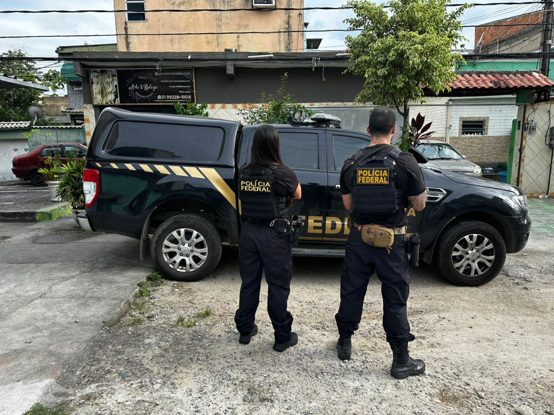 O celular de um menor de idade foi apreendido durante as buscas - Divulgação/PF