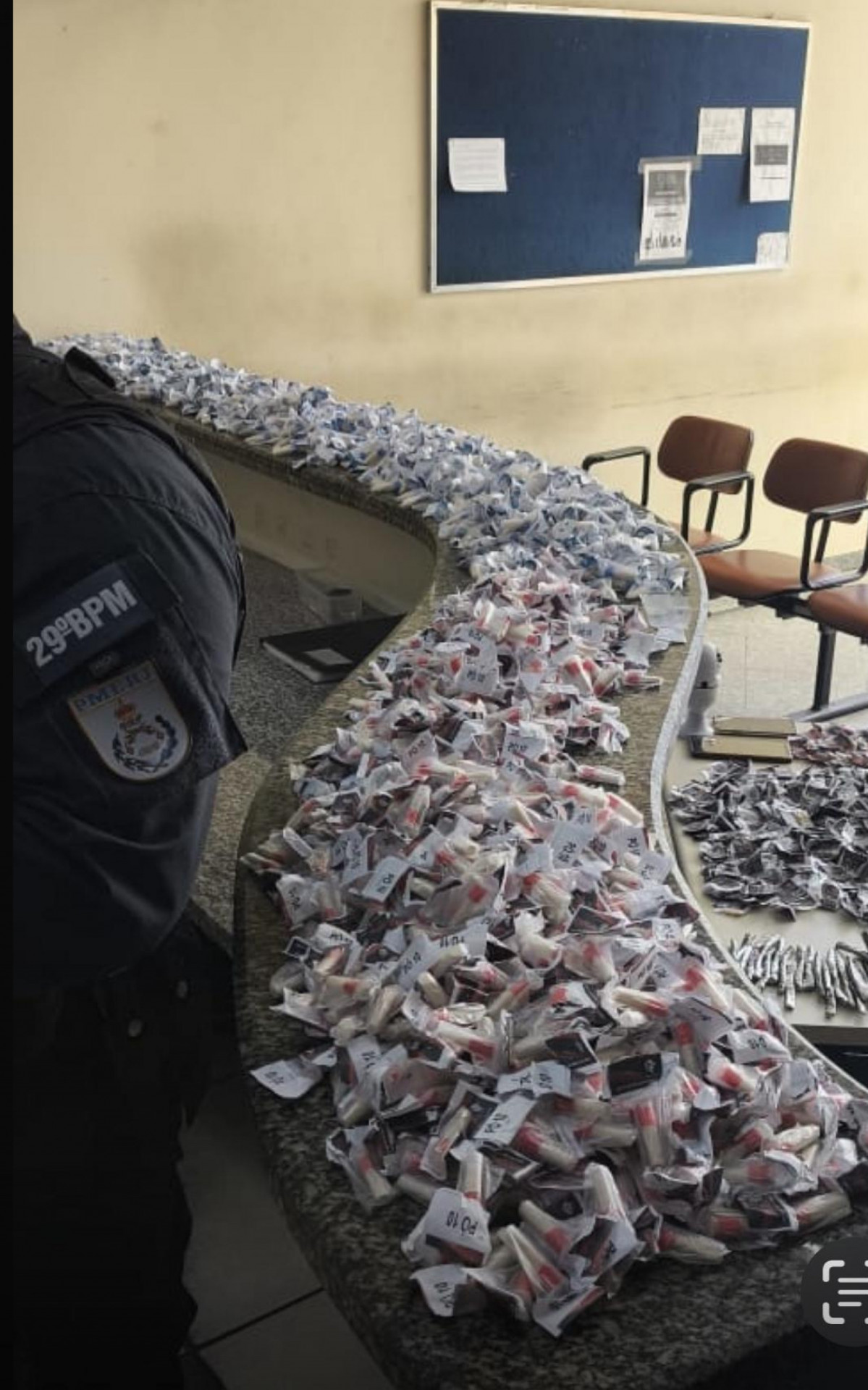 Quantidade chamou a aten&ccedil;&atilde;o no balc&atilde;o da 143&ordf; DP Itaperuna-RJ - 29&ordm;