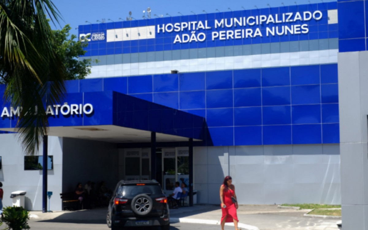 Mãe da vítima fatal, Claudia Morais recebeu alta do Hospital Municipalizado Adão Pereira Nunes