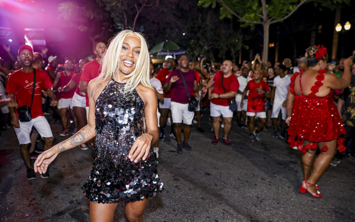 Mc Rebecca e Cacau Protásio 