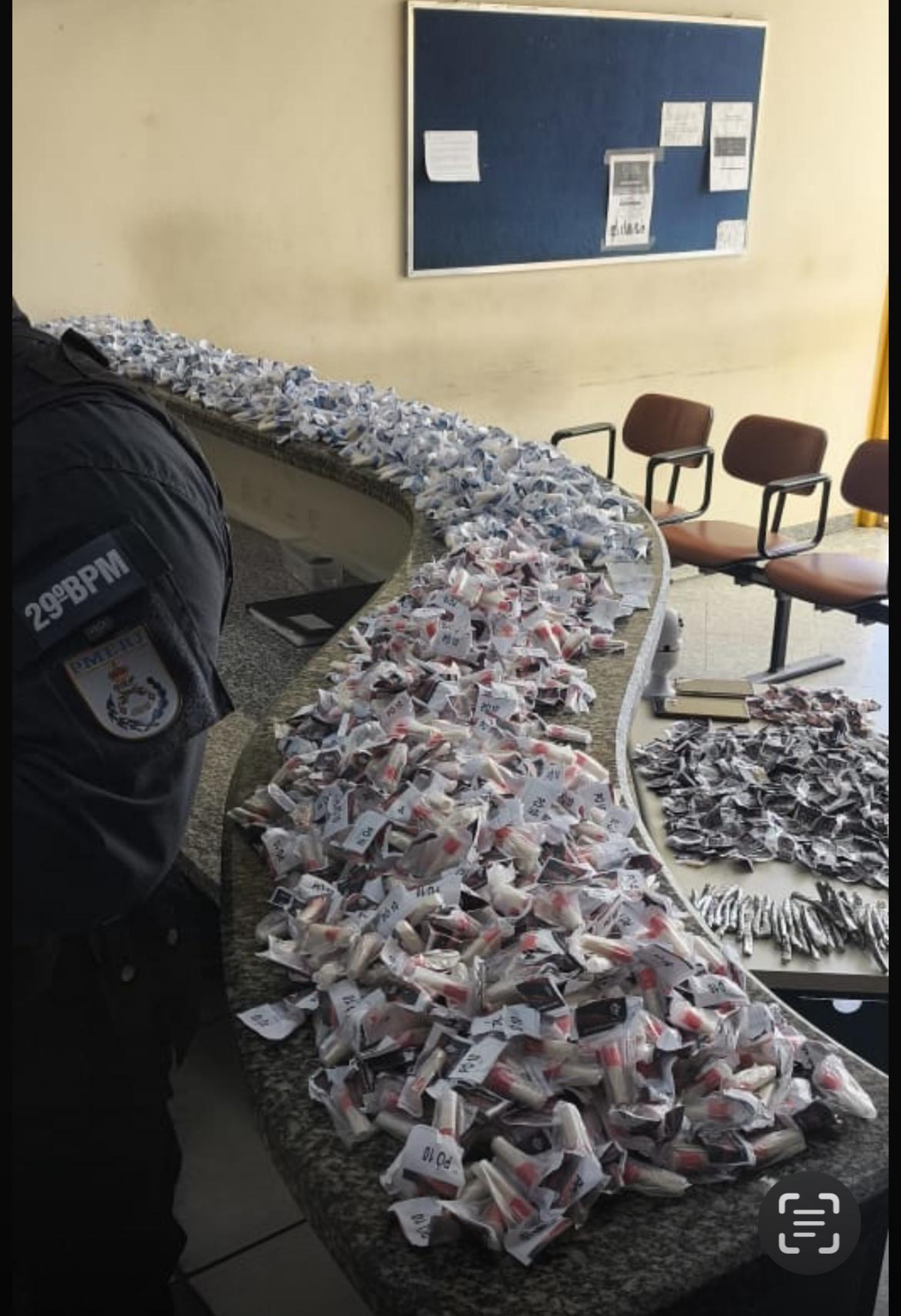 Quantidade chamou a atenção no balcão da 143ª DP Itaperuna-RJ