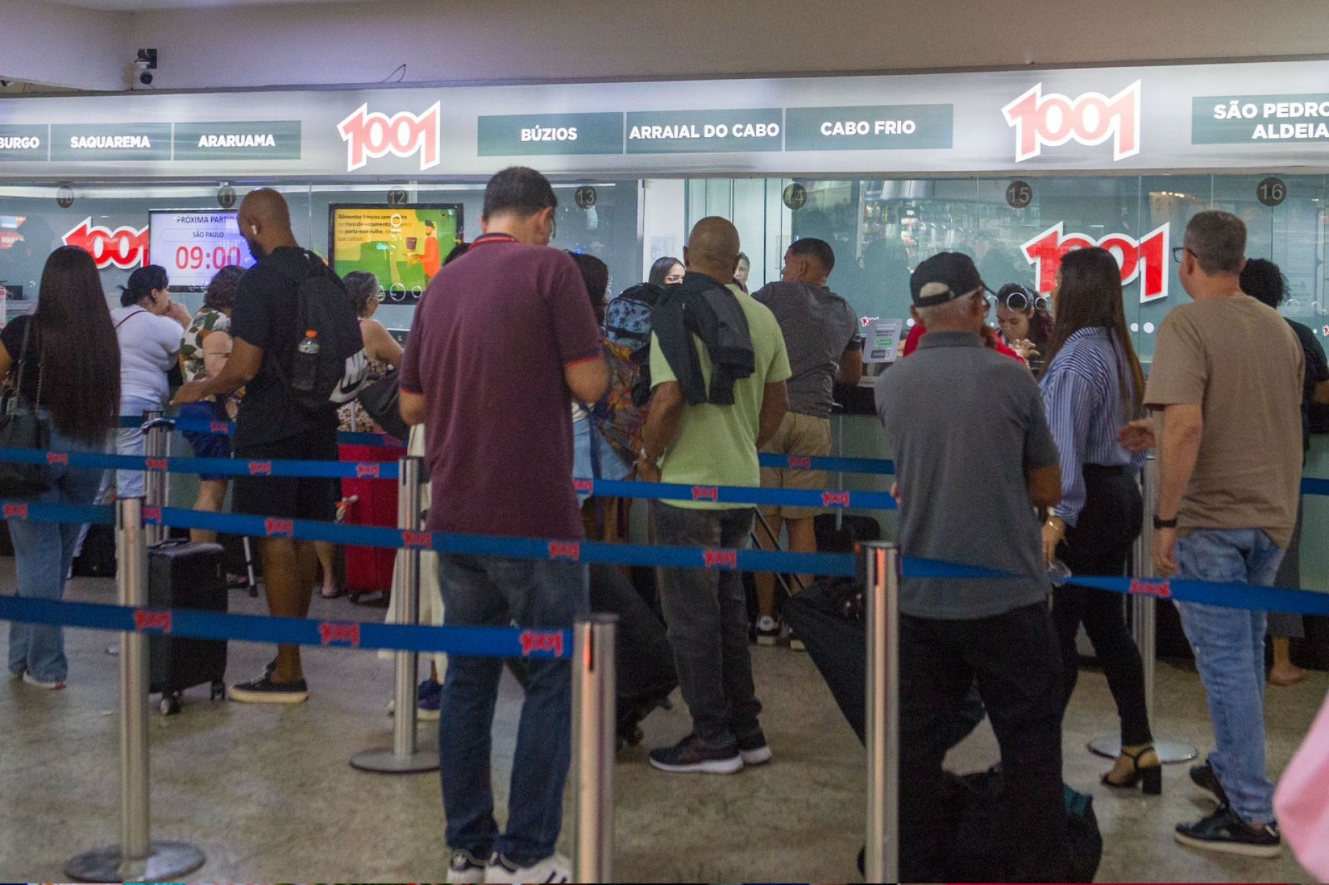 Movimento na Rodoviária do Rio nesta sexta, véspera do feriadão de São Sebastião - Armando Paiva/Agência O Dia