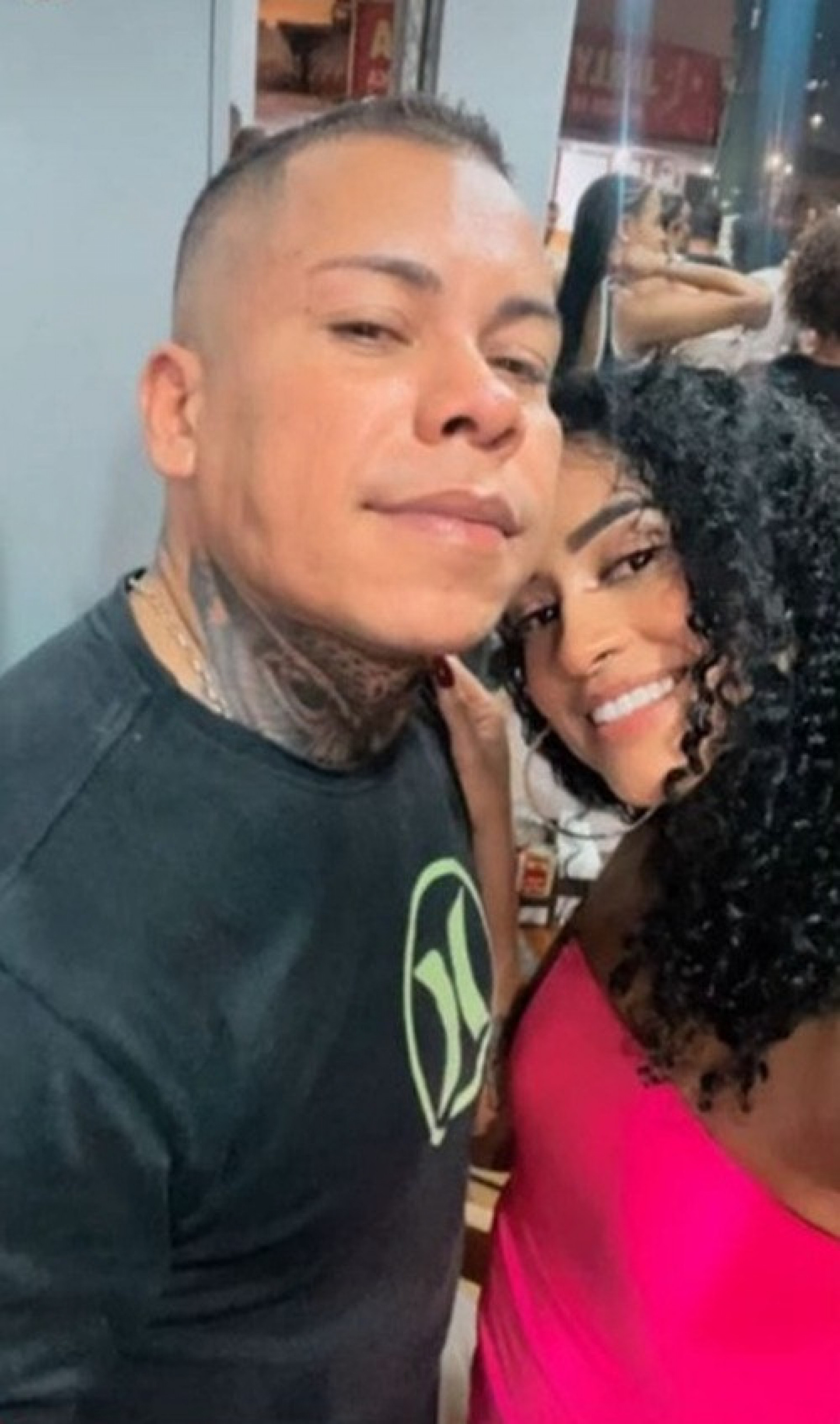 Washington Souza e a mulher, que seria namorada dela, foram encontrados já sem vida - Reprodução