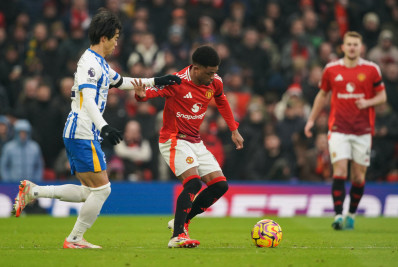 Manchester United volta a tropeçar e perde em casa para o Brighton