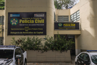 Polícia cumpre mandado de busca e apreensão na casa de PM suspeito de homicídio em Bangu