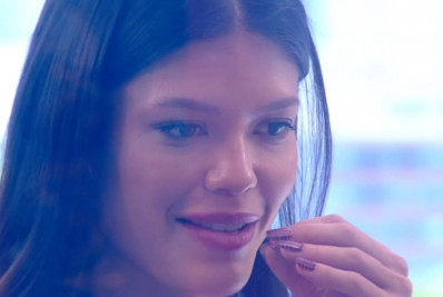 'BBB 25': Vitória Strada lembra comentário de Deborah Secco sobre parte íntima dela: 'Mais lindo que vi'