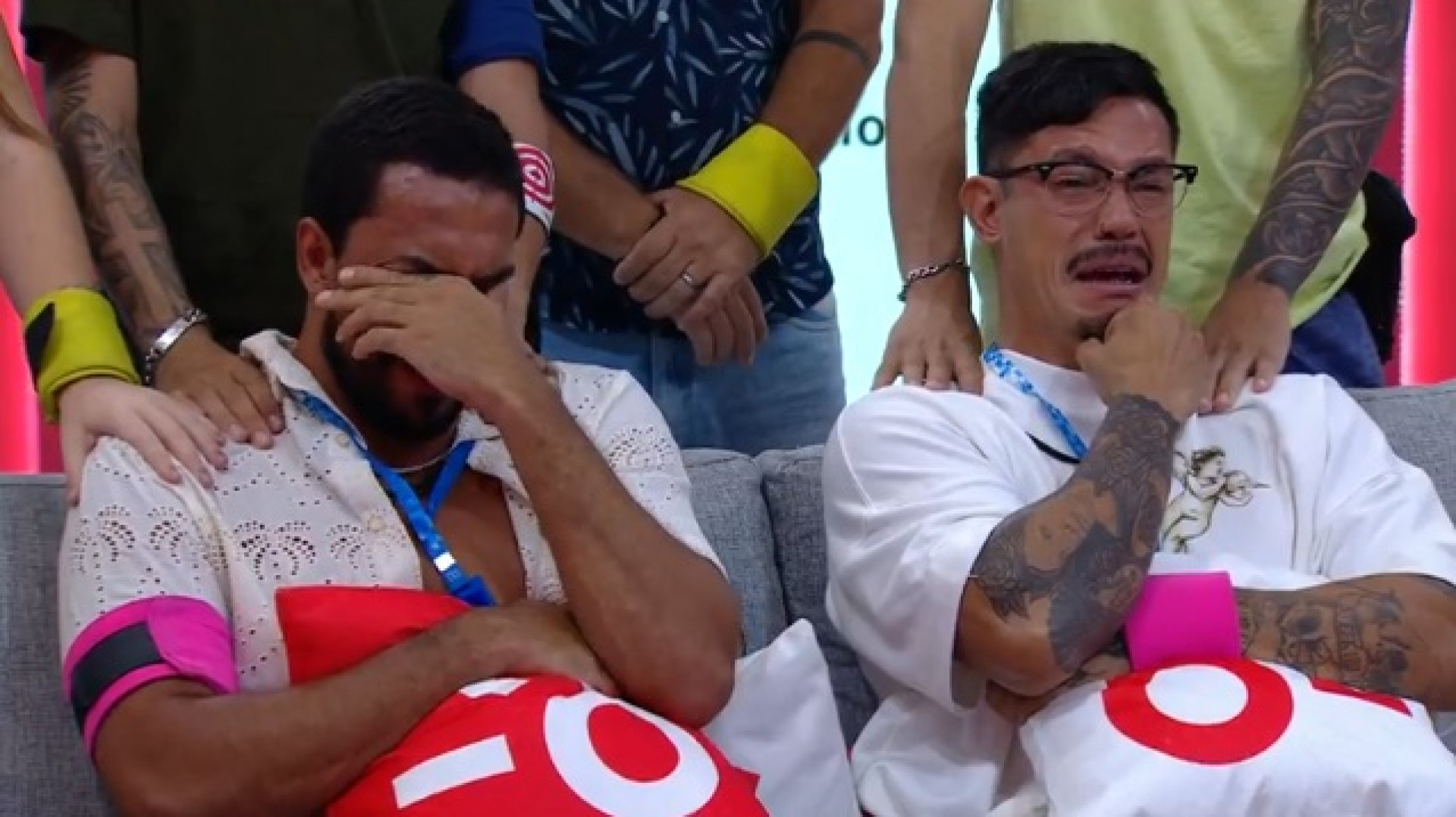 Maike e Gabriel se emocionaram com recado da família  - Reprodução/Instagram 