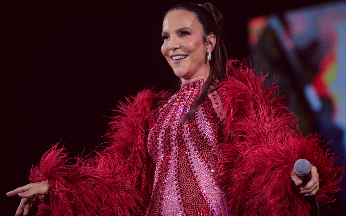 Ivete Sangalo durante show no Universo Spanta