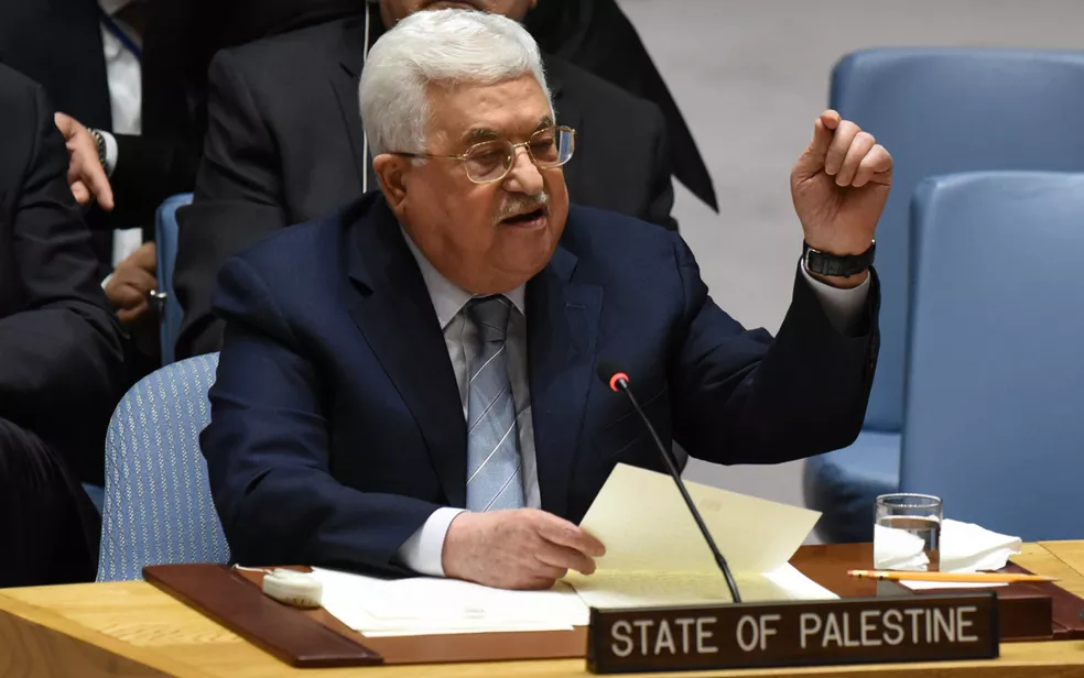 Presidente palestino parabeniza Trump e se dispõe a cooperar por 'solução de dois Estados'