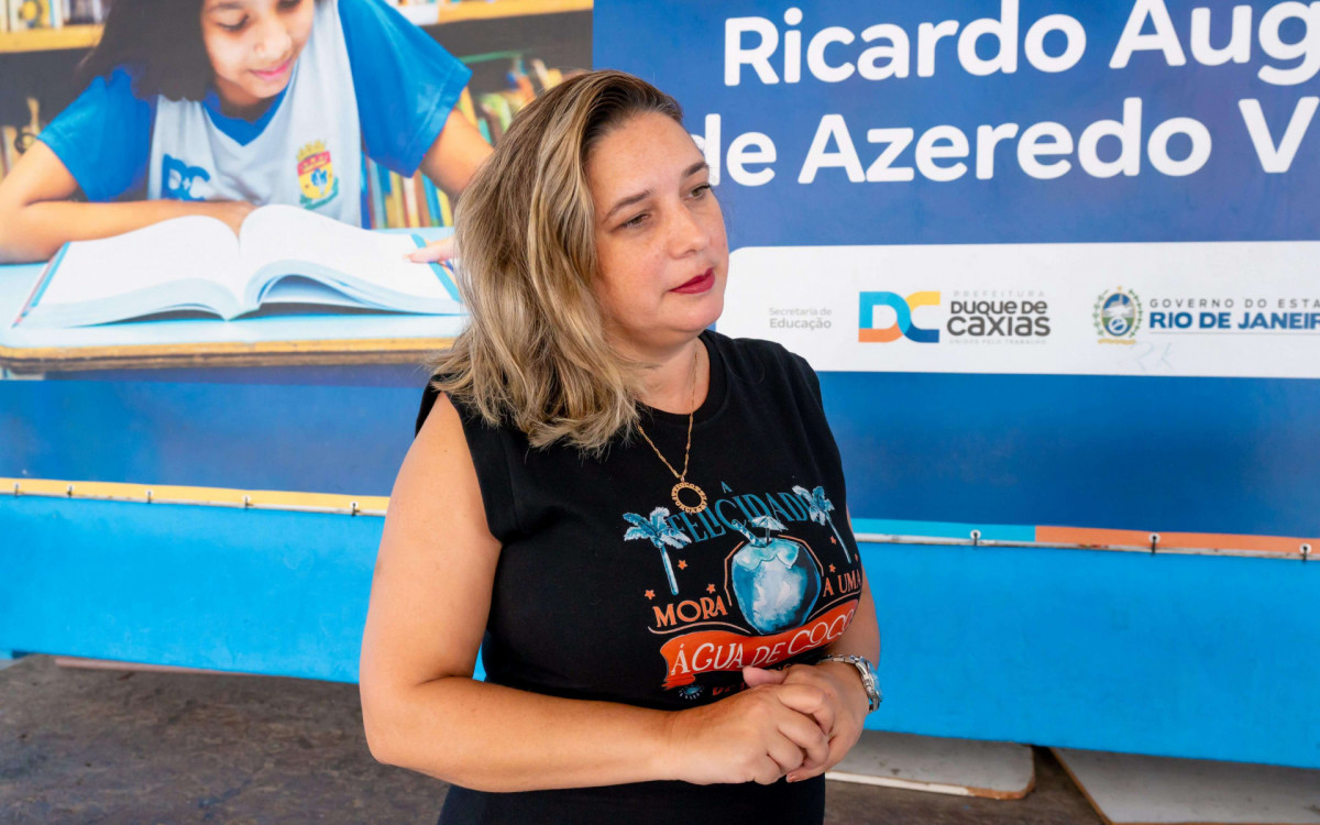 Andreia da Silva Rosa Santos e Adrielly Vit&oacute;ria da Silva Rosa Santos, aluna aprovada no IFRJ para o curso de Petr&oacute;leo e G&aacute;s  - Divulga&ccedil;&atilde;o