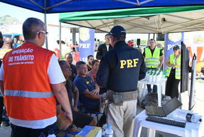 Ação integrada leva educação no trânsito à Ponte Rio-Niterói