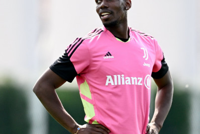 Pogba revela que já recebeu propostas e avalia futuro