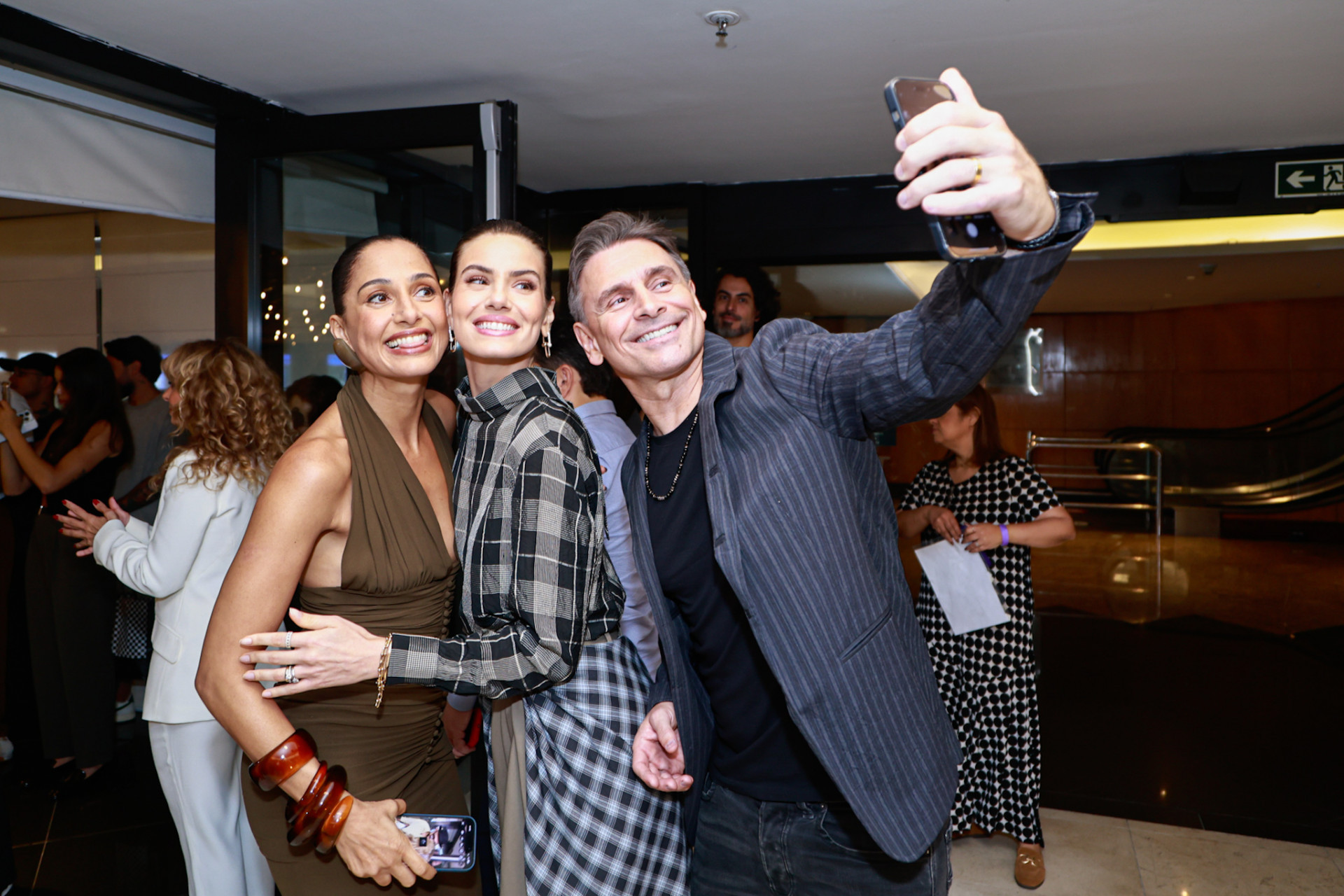 Camila Pitanga, Camila Queiroz e Murilo Rosa - Van Campos/AgNews