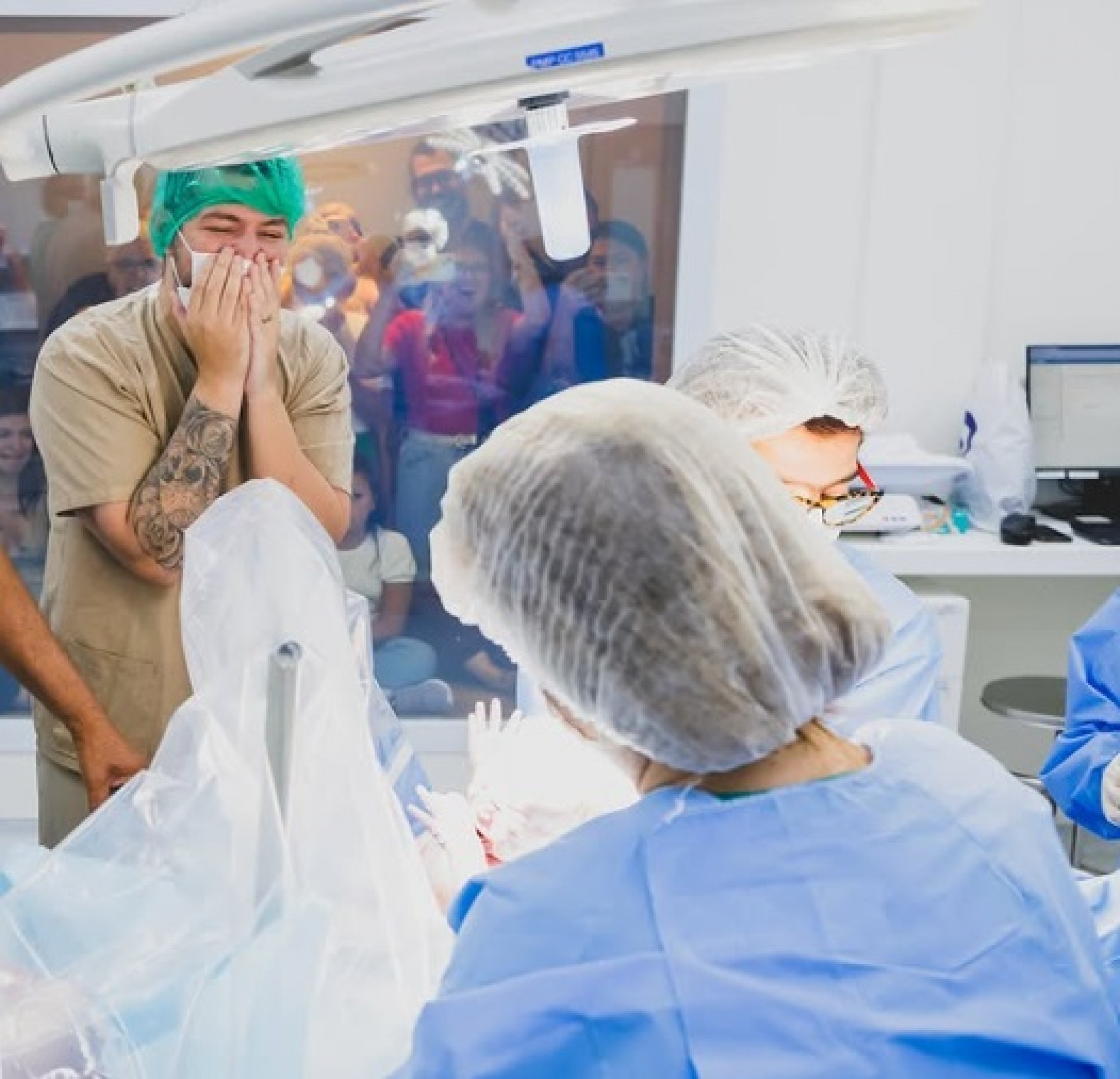 Victor Sarro emocionado com a chegada do novo herdeiro  - Reprodução/Instagram 