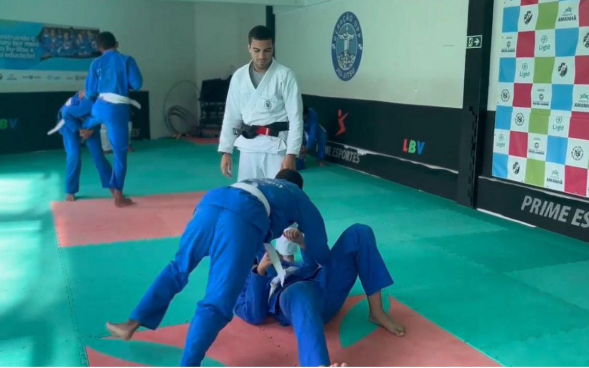 Projeto é destinado a crianças e adolescentes com idade de 7 a 17 anos