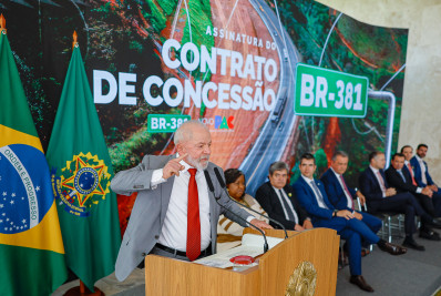 Lula critica fala de Zema sobre dívida dos Estados: 'Deveria me trazer um troféu'