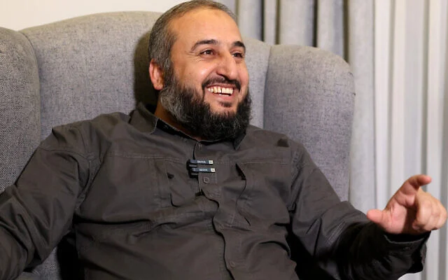 Síria se oferece para negociar com curdos sobre integração ao exército, mas ameaça usar força