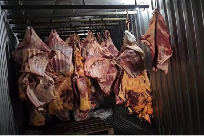 Polícia prende empresários que venderam carne que ficou submersa em enchente no RS