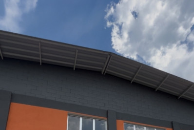 Prefeitura de Caxias amplia salas de aula com aparelhos de ar-condicionado