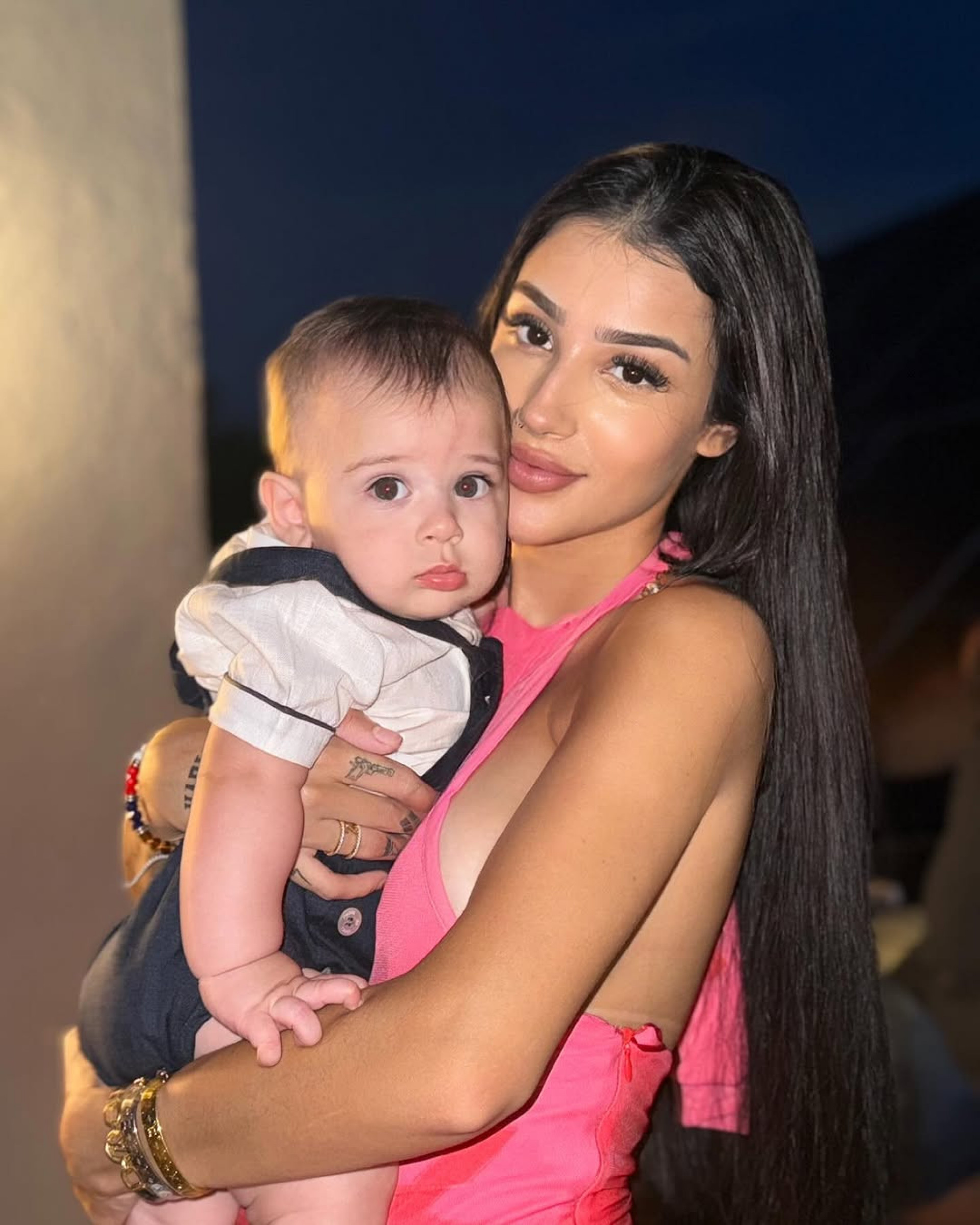 Bia Miranda e o filho Kaleb - Reprodução/Instagram