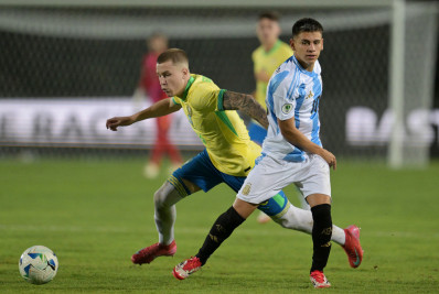 Sul-Americano sub-20: Brasil não vê a cor da bola e perde para a Argentina por 6 a 0
