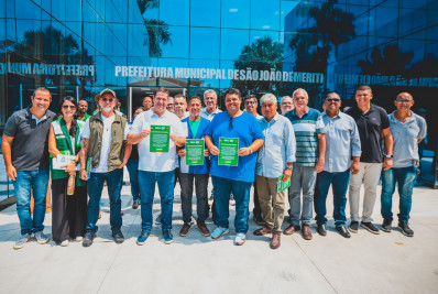 Operação Meriti em Ordem conscientiza ferros-velhos e oficinas na cidade