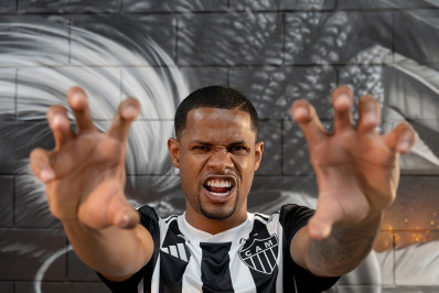 Atlético-MG anuncia a contratação de Júnior Santos, ex-Botafogo