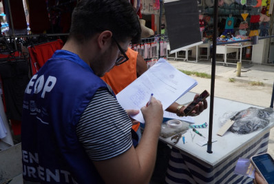 Posturas orienta vendedores do Alcântara sobre recadastramento