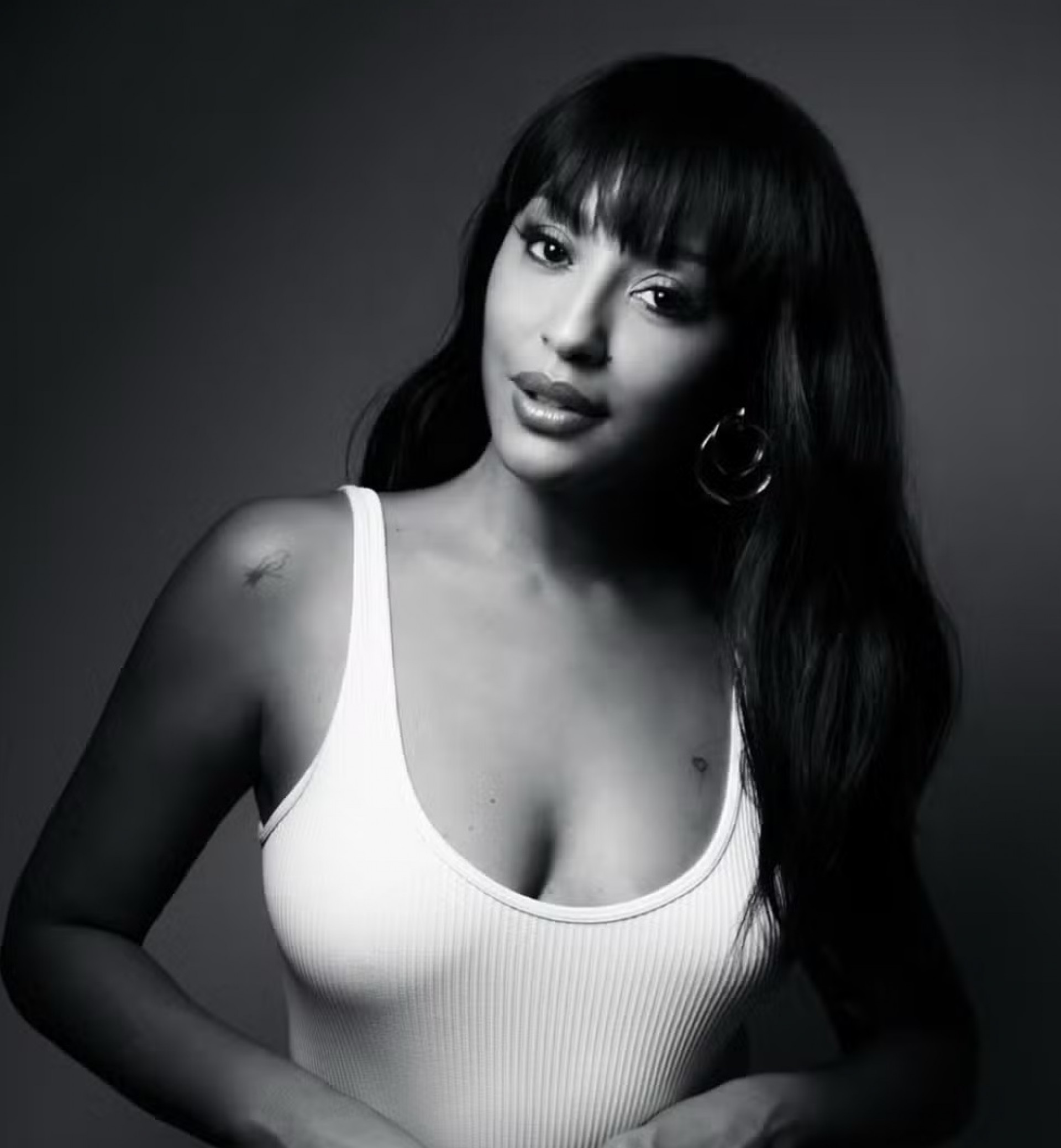 Sheron Menezzes exibe novo visual
- Reprodução/Instagram