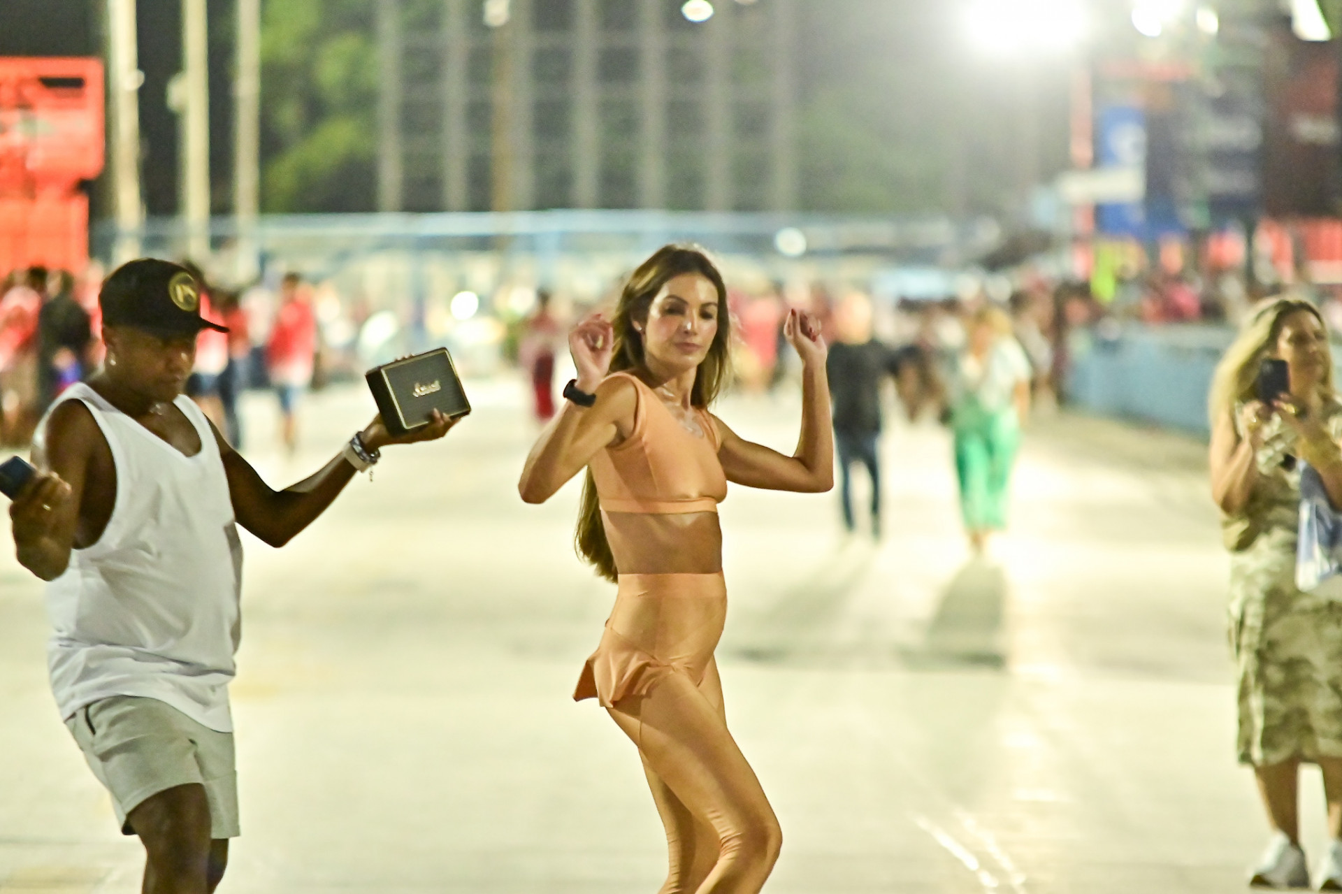 Patrícia Poeta ensaia na Marquês de Sapucaí - Marcelo Sá Barretto / Agnews