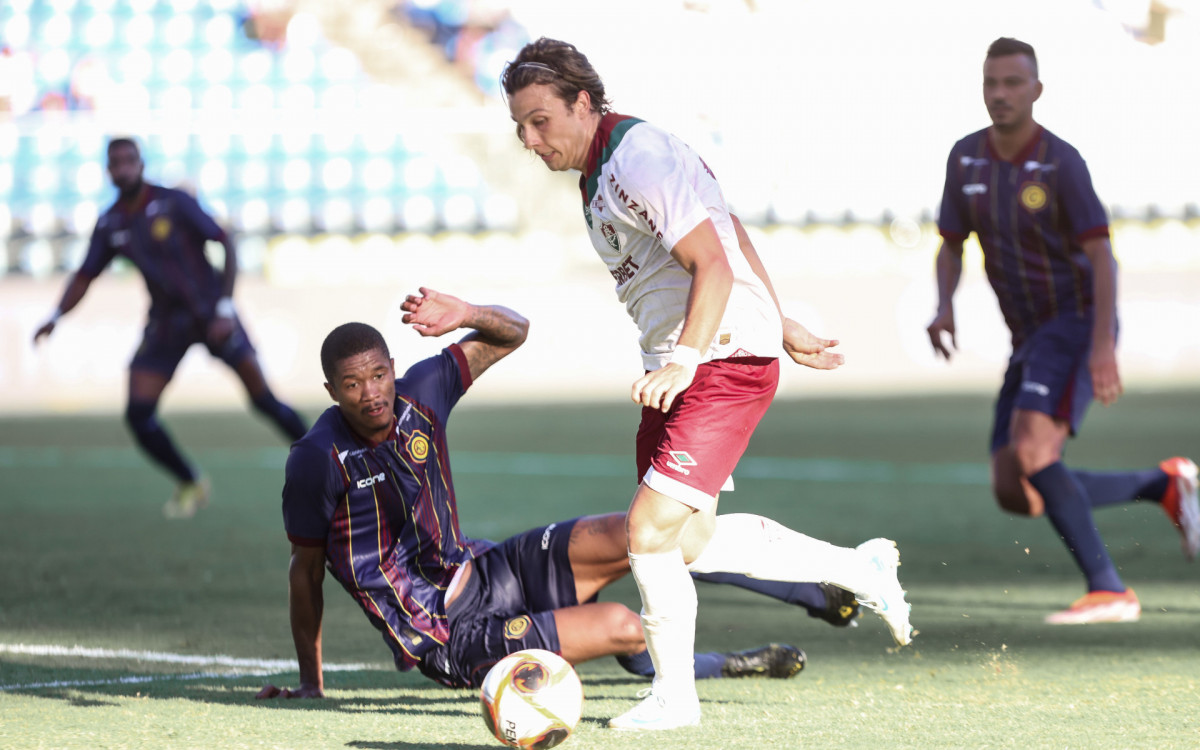 Espírito Santo, Brasil - 26/01/2025 - Estádio Kleber Andrade.   
Fluminense enfrenta o Madureira esta tarde pela 5ª rodada do Campeonato Carioca 2025.
FOTO: LUCAS MERÇON / FLUMINENSE F.C.
.
IMPORTANTE: Imagem destinada a uso institucional e divulgação, seu
uso comercial está vetado incondicionalmente por seu autor e o
Fluminense Football Club.É obrigatório mencionar o nome do autor ou
usar a imagem.
.
IMPORTANT: Image intended for institutional use and distribution.
Commercial use is prohibited unconditionally by its author and
Fluminense Football Club. It is mandatory to mention the name of the
author or use the image.
.
IMPORTANTE: Imágen para uso solamente institucional y distribuición. El
uso comercial es prohibido por su autor y por el Fluminense FootballClub. 
És mandatório mencionar el nombre del autor ao usar el imágen.