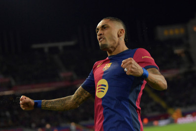 Raphinha recebe elogios de Henry e é apontado como favorito para Bola de Ouro