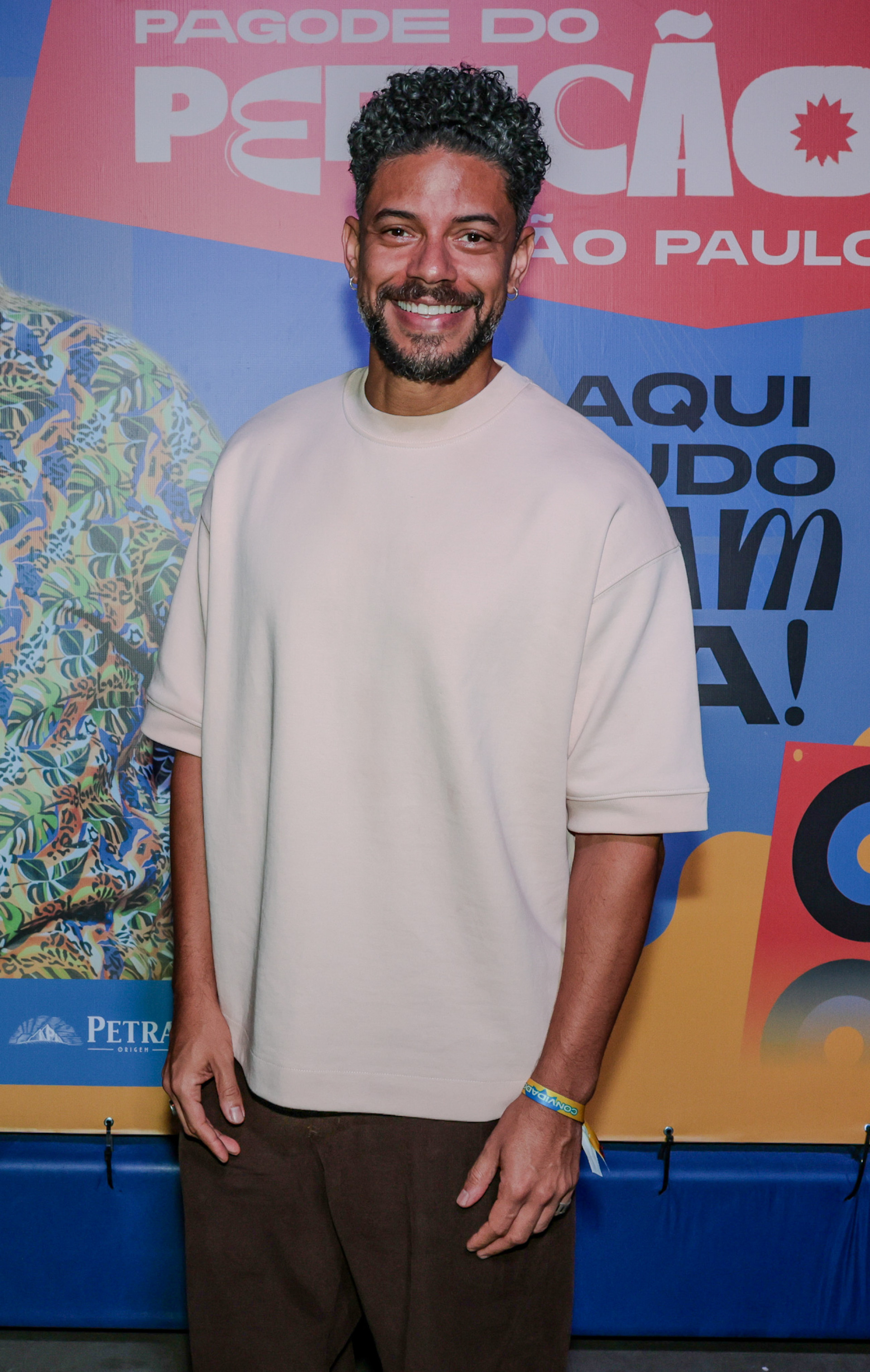 Paulo Lessa - Tomzé Fonseca / Agnews