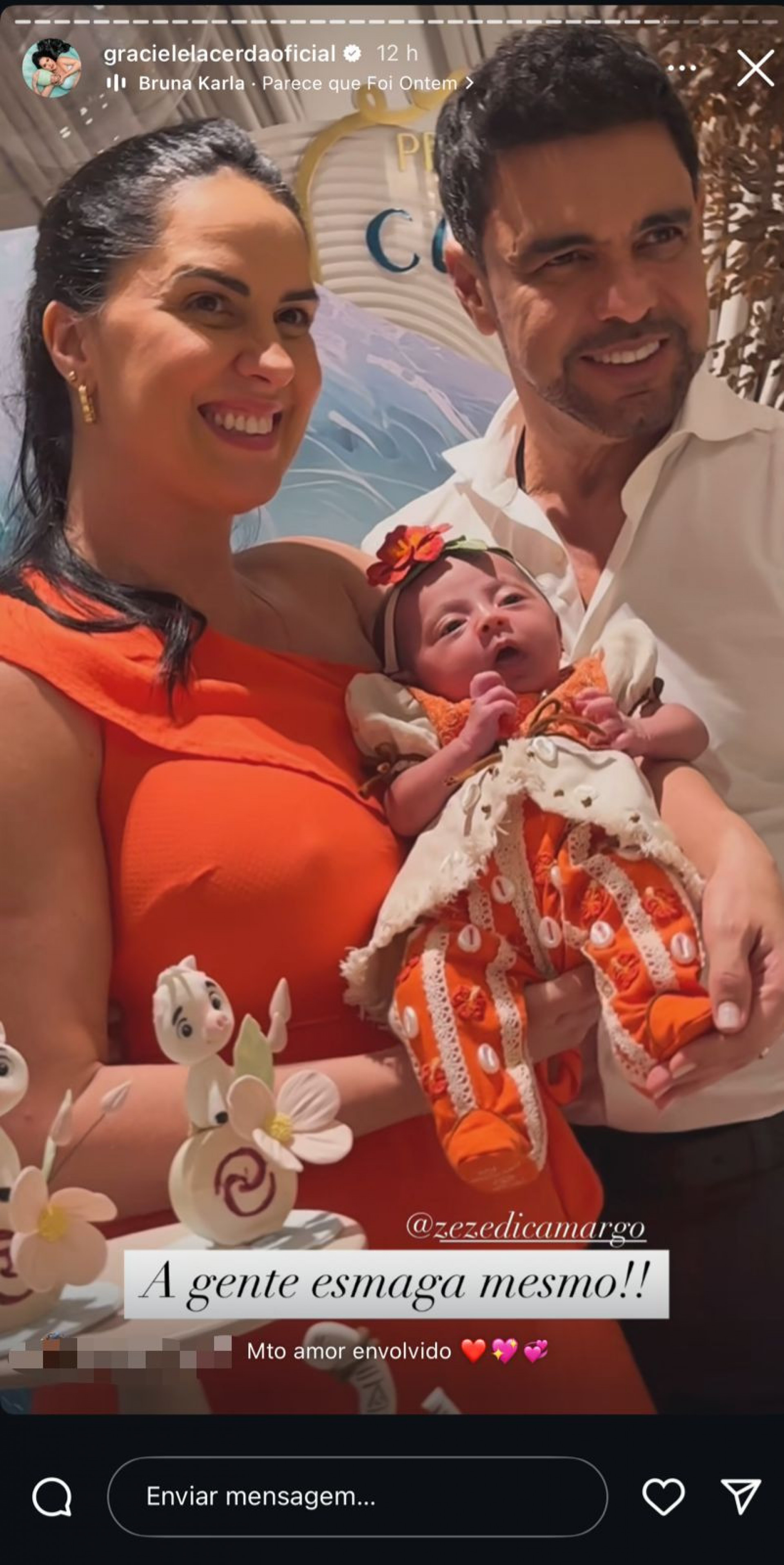 Zezé Di Camargo e Graciele Lacerda celebram o primeiro mês de vida da filha Clara - Reprodução Instagram