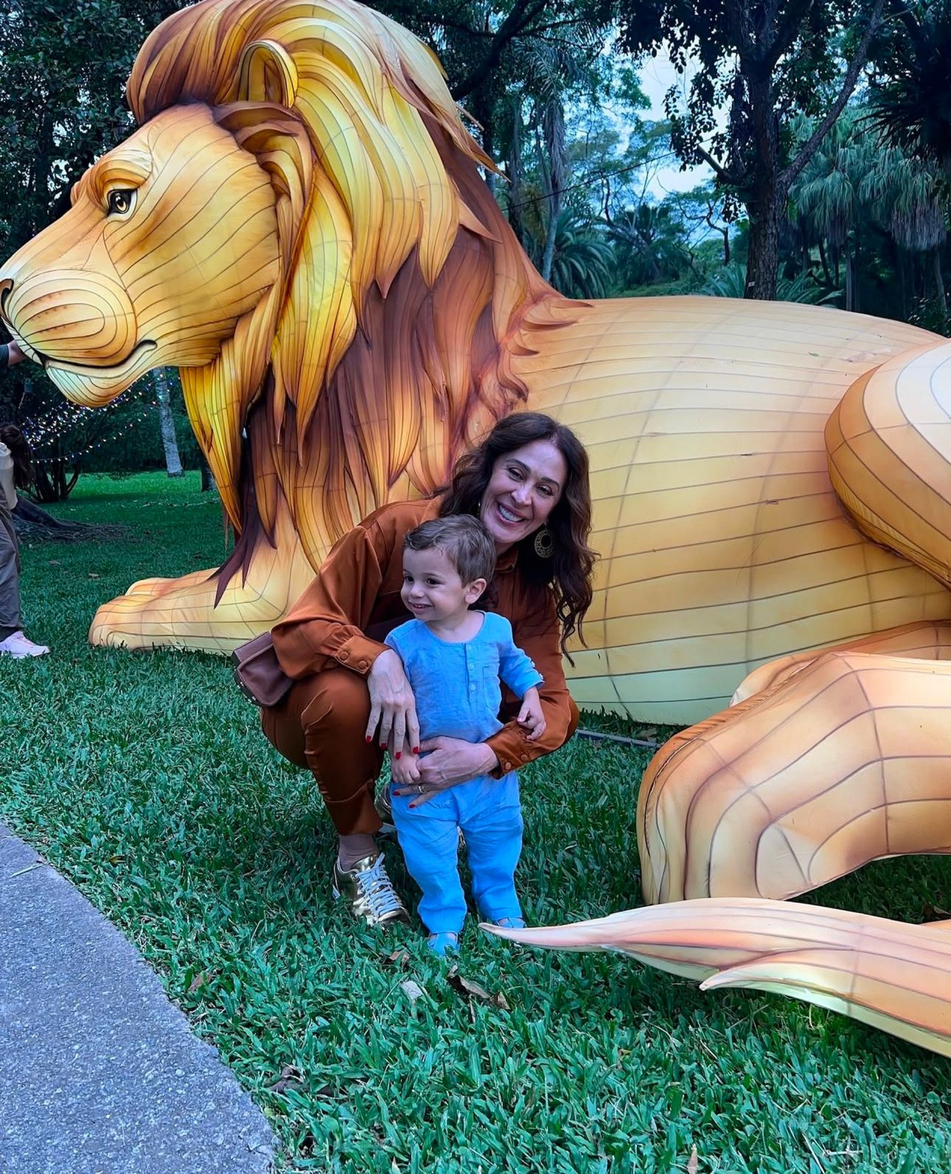 Claudia Raia mostra fotos do passeio com o marido e o filho - Reprodução Instagram